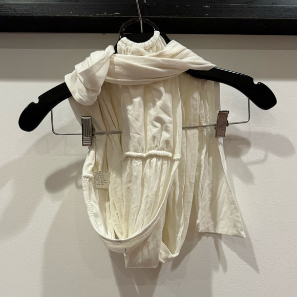 White top, can be used in many different ways. Double layers, not see through. - Picture 8 of 8